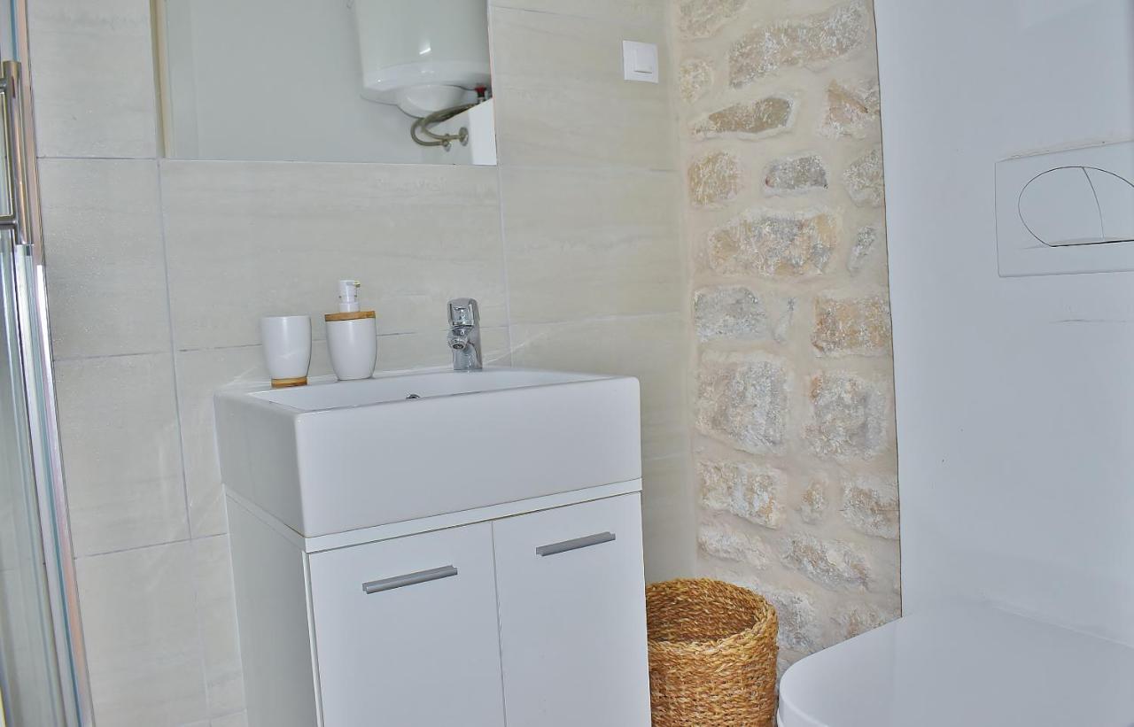 Rooms And Studio Old Town Раб Экстерьер фото